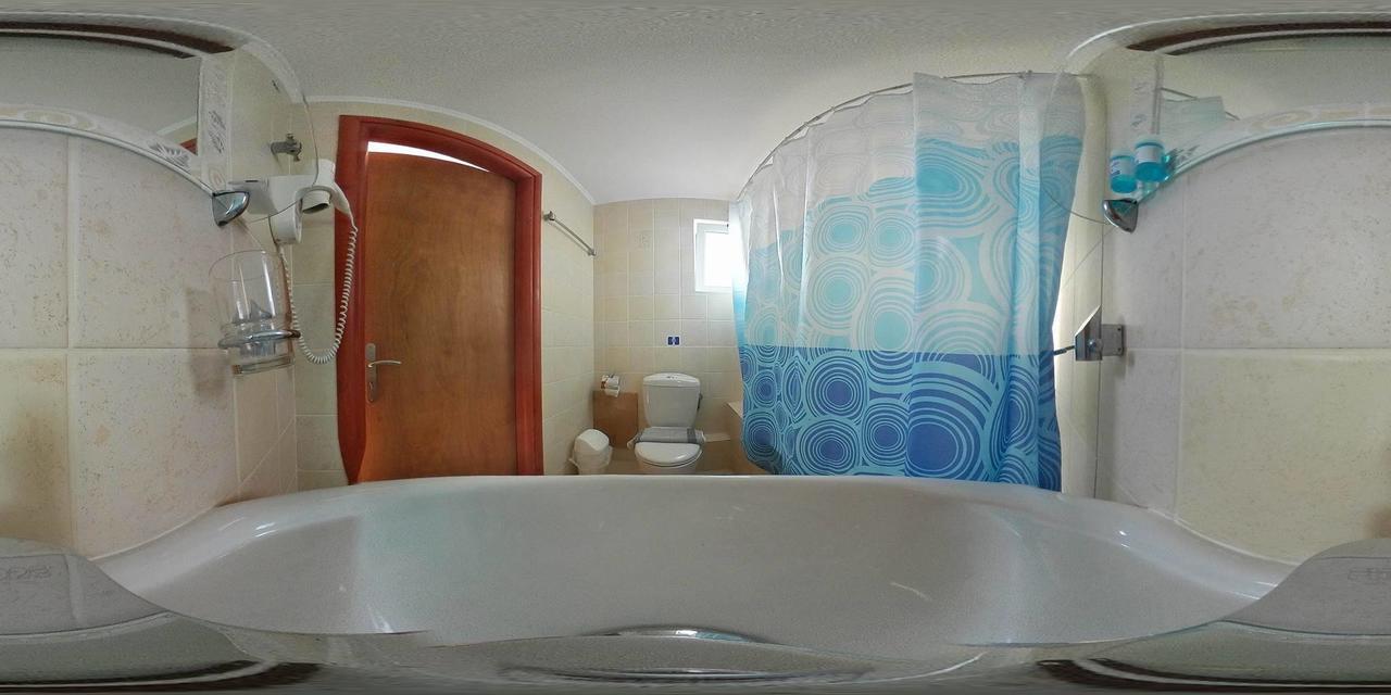 Kosmos Hotel Агиос Стефанос Экстерьер фото